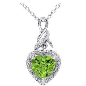 Elegant Silver Heart Pendant Necklace with Green Gemstone